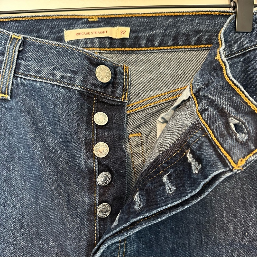 Levi's Premium Ribcage Straight Leg Denim Jeans Women’s Size 32 Dark Wash - Picture 5 of 16
